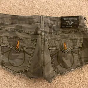 True religion Joey cut off short